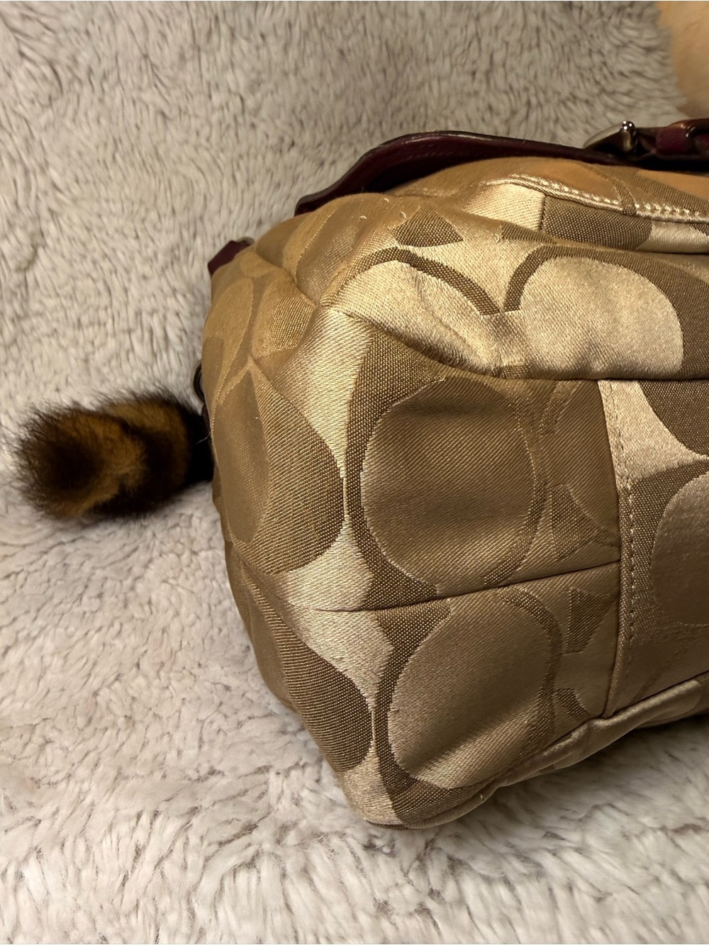 Authentic vintage Coach Signature Canvas Shoulder Bag with Wine Leather Trim - Picture 6 of 8
